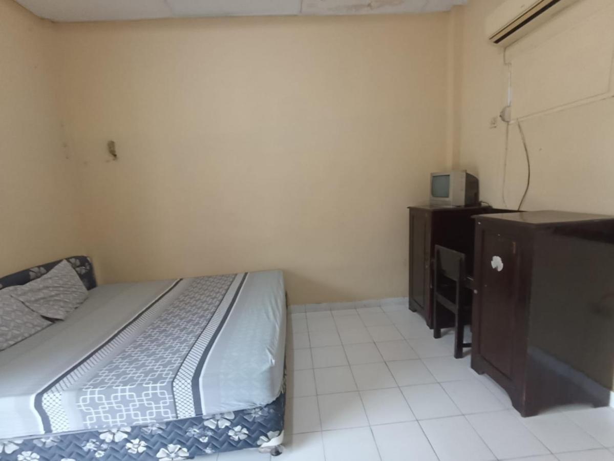 Baturaja  Hotel Redante 1 מראה חיצוני תמונה