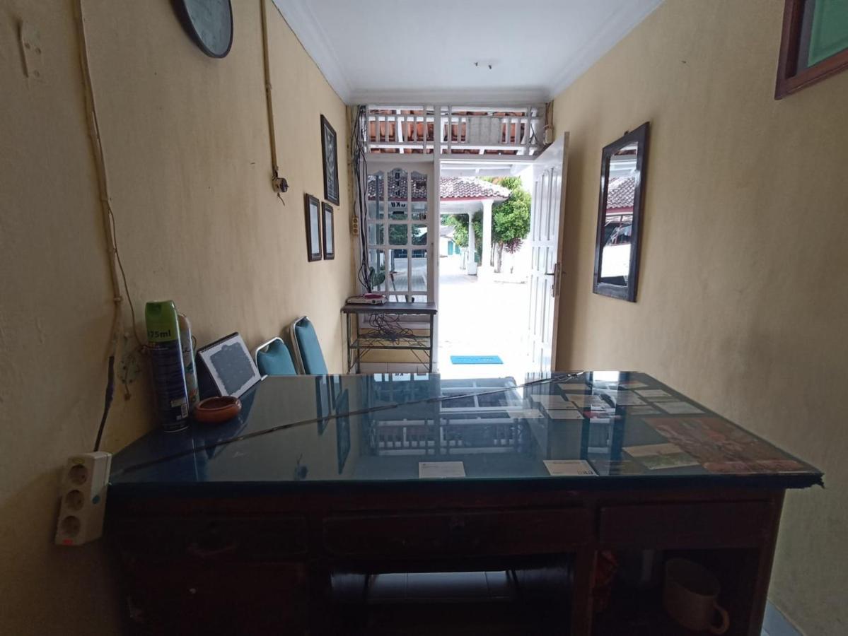 Baturaja  Hotel Redante 1 מראה חיצוני תמונה