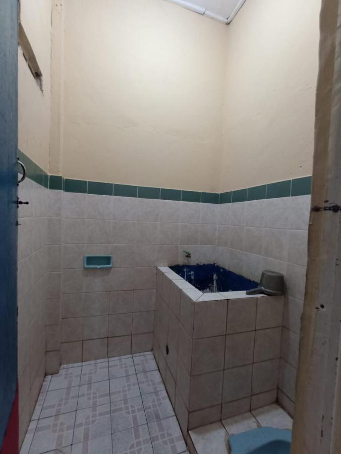 Baturaja  Hotel Redante 1 מראה חיצוני תמונה